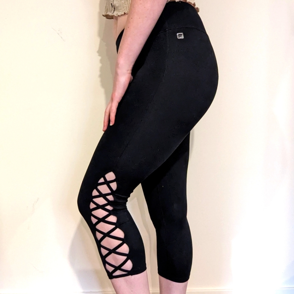 Fabletics crop leggings